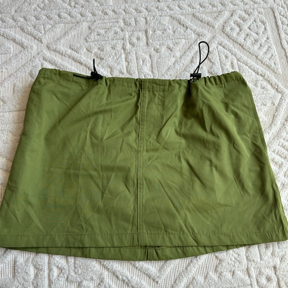 Olive Green Women's Mini Cargo Skirt with Pockets